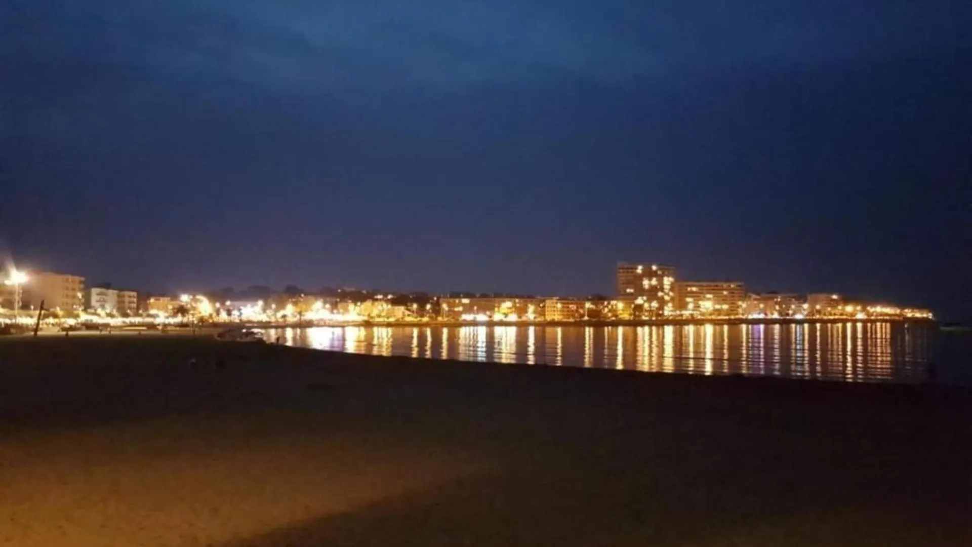 The Apartment In L' Escala 0*,